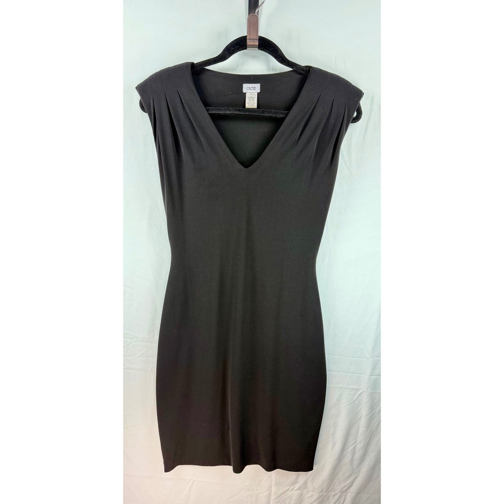 Cache Black V-Neck Pleated Shoulder Sheath Dress Size 6 Sleeveless Bodycon LBD‎